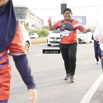 Runner Photo 6030385