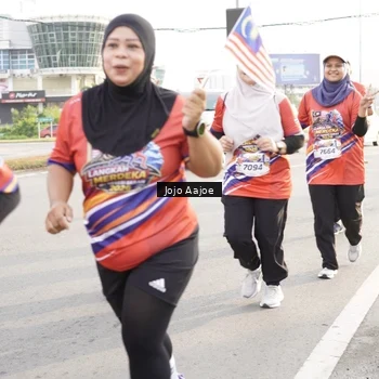 Runner Photo 6030541