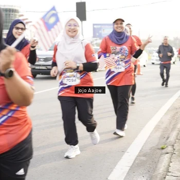 Runner Photo 6030543