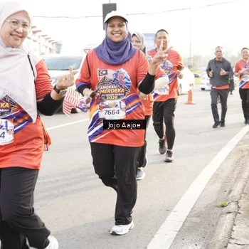 Runner Photo 6030544