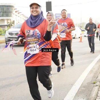 Runner Photo 6030552