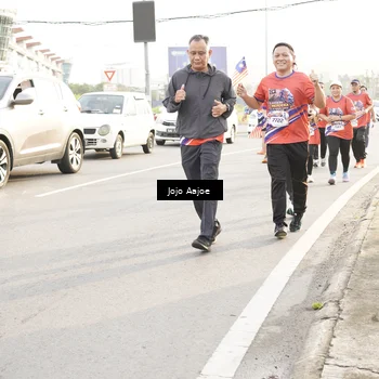 Runner Photo 6030569
