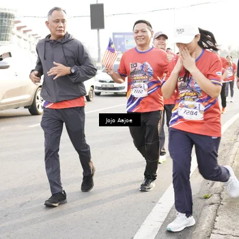 Runner Photo 6030574