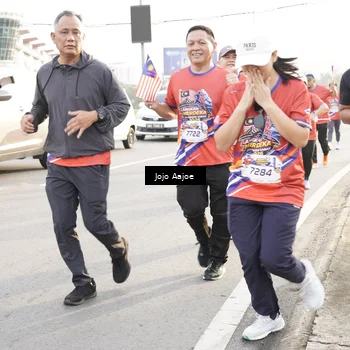 Runner Photo 6030578