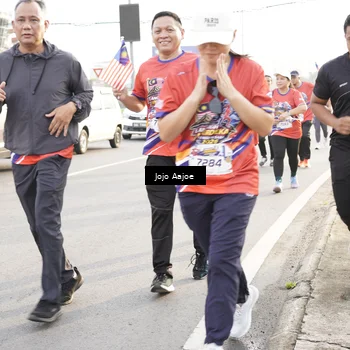 Runner Photo 6030581