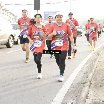 Runner Photo 6030594