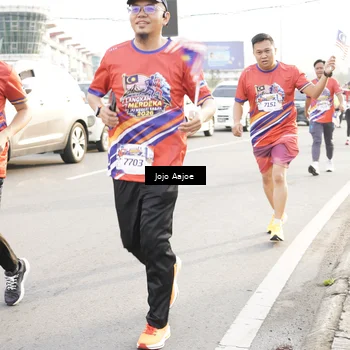 Runner Photo 6030605