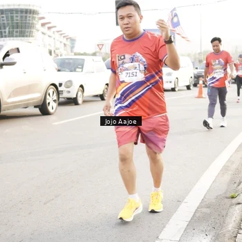 Runner Photo 6030609
