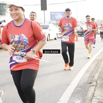 Runner Photo 6030610