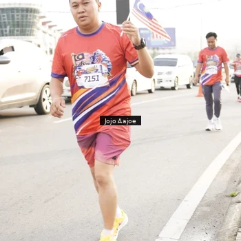 Runner Photo 6030614