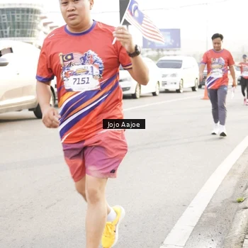 Runner Photo 6030615