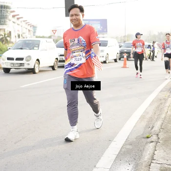 Runner Photo 6030618