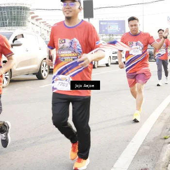 Runner Photo 6030623