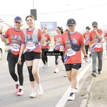 Runner Photo 6030630