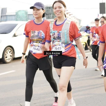 Runner Photo 6030637
