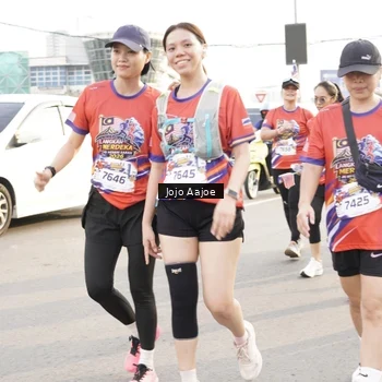 Runner Photo 6030641