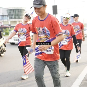 Runner Photo 6030642