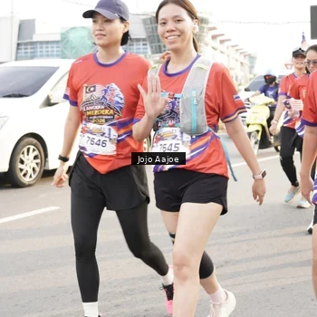 Runner Photo 6030643