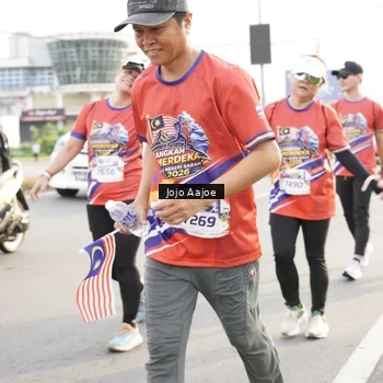Runner Photo 6030645
