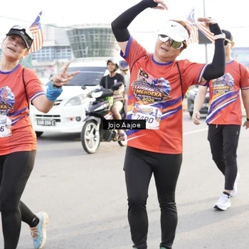 Runner Photo 6030653