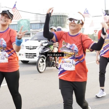 Runner Photo 6030658