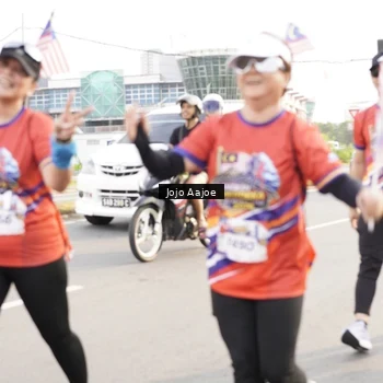Runner Photo 6030659