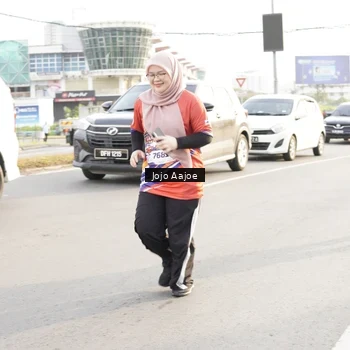 Runner Photo 6030667