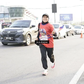 Runner Photo 6030691
