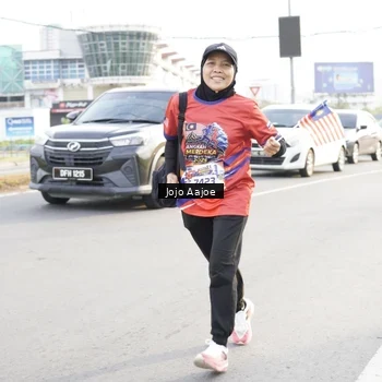 Runner Photo 6030697