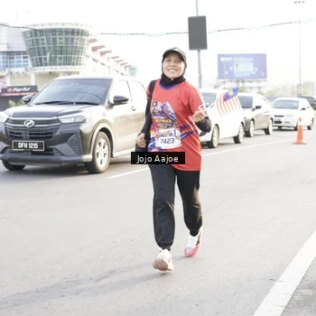 Runner Photo 6030700