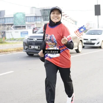 Runner Photo 6030702