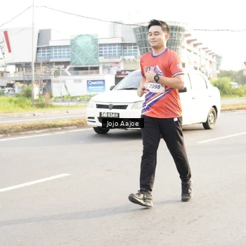 Runner Photo 6030712