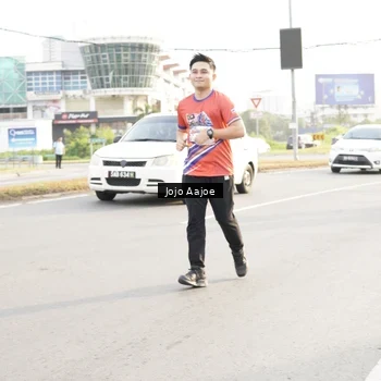 Runner Photo 6030713