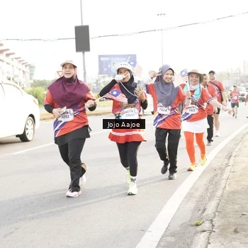 Runner Photo 6030718