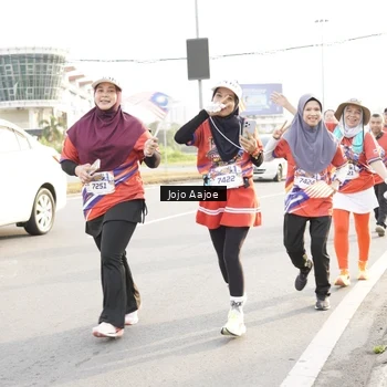 Runner Photo 6030723