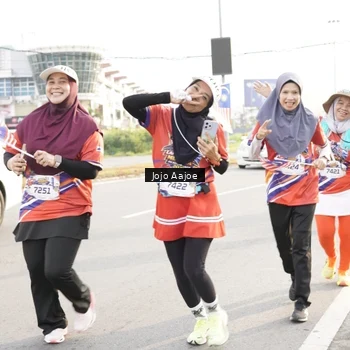 Runner Photo 6030726