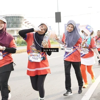 Runner Photo 6030730