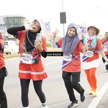 Runner Photo 6030733