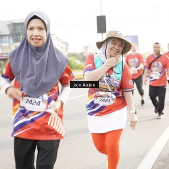 Runner Photo 6030743