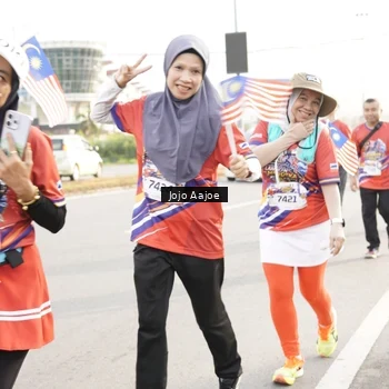 Runner Photo 6030744