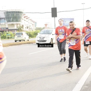 Runner Photo 6030750