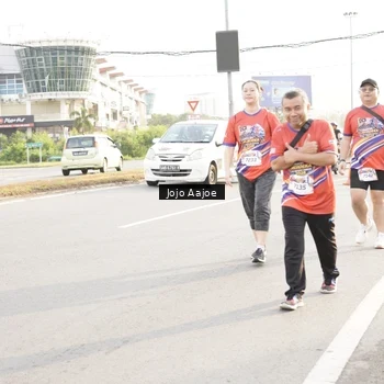 Runner Photo 6030761