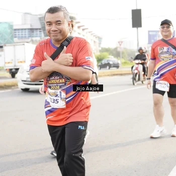 Runner Photo 6030764