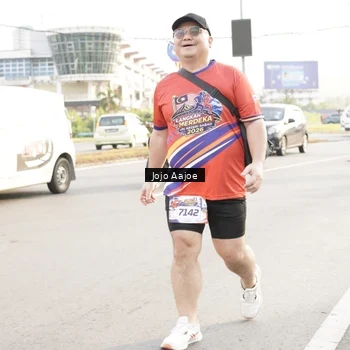 Runner Photo 6030768
