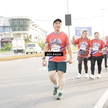 Runner Photo 6030795