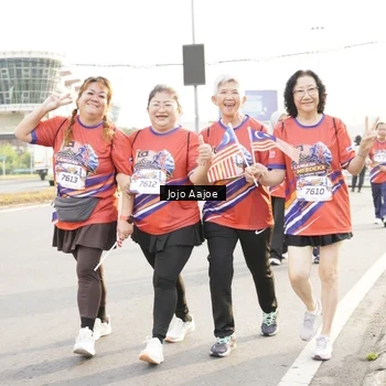 Runner Photo 6030802