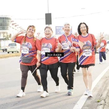 Runner Photo 6030806