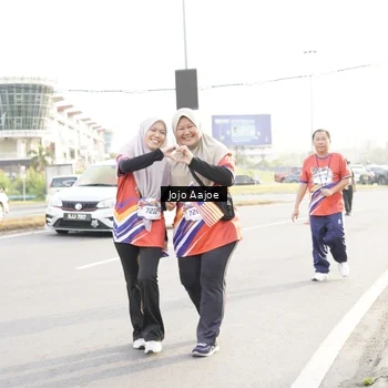 Runner Photo 6030813