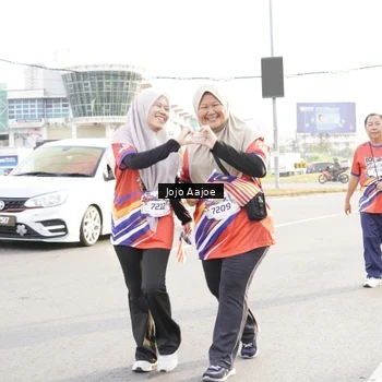 Runner Photo 6030825