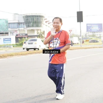 Runner Photo 6030843
